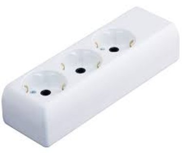 Podsklop (gnezdo) 3 mesta za produzni kabel