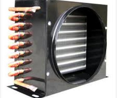 Vazdusni kondenzator CD8.4  Cod CD-8.4 · Rashladnog kapaciteta 3,2KW pri T15 · Dimenzije A=500mm - B=130mm - H=430mm · Koristi ventilator precnika fi 350mm · Protok vazduha 3100m3 /h · Prikljucak za cevi: Ulaz fi 16mm - Izlaz fi 12mm