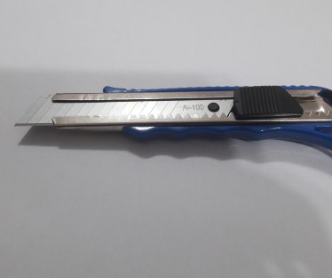 Skalpel metalni 18mm CUTTER KNIFE